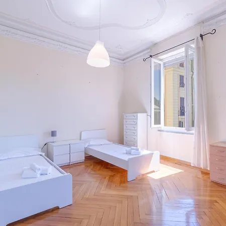 4 Bedroom Stunning In Genua